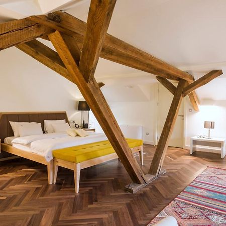 Hotel Gradska ツェティニェ エクステリア 写真