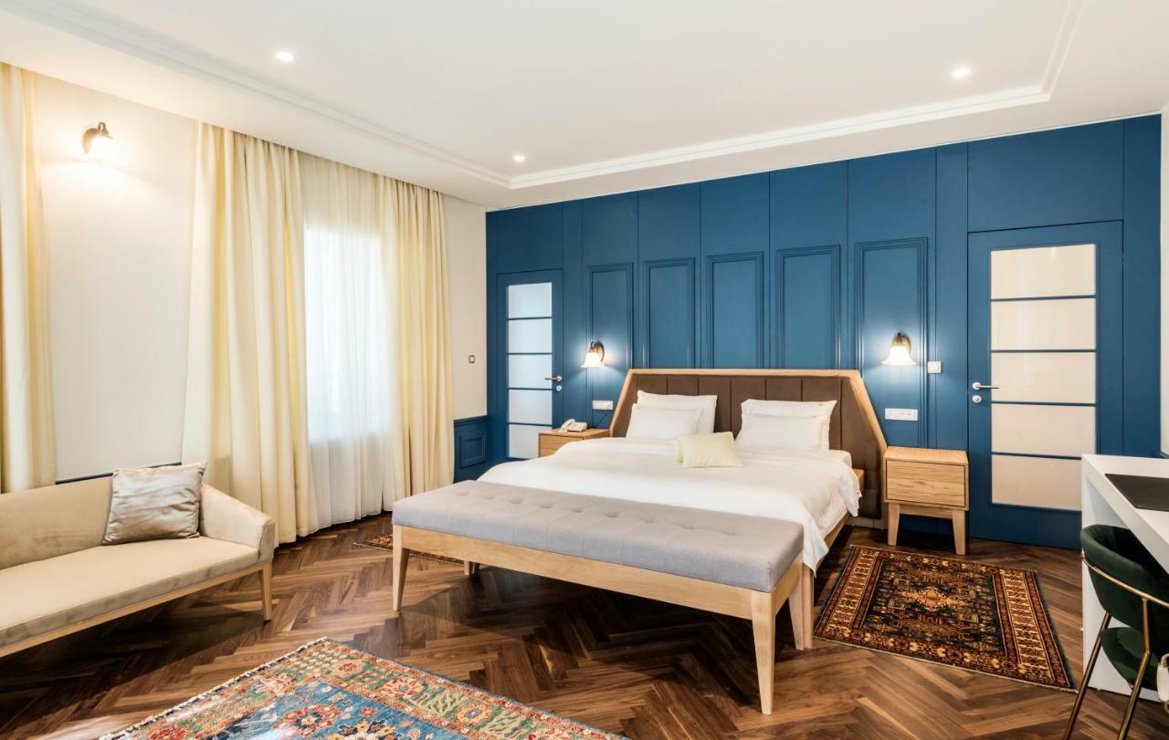 Hotel Gradska ツェティニェ エクステリア 写真