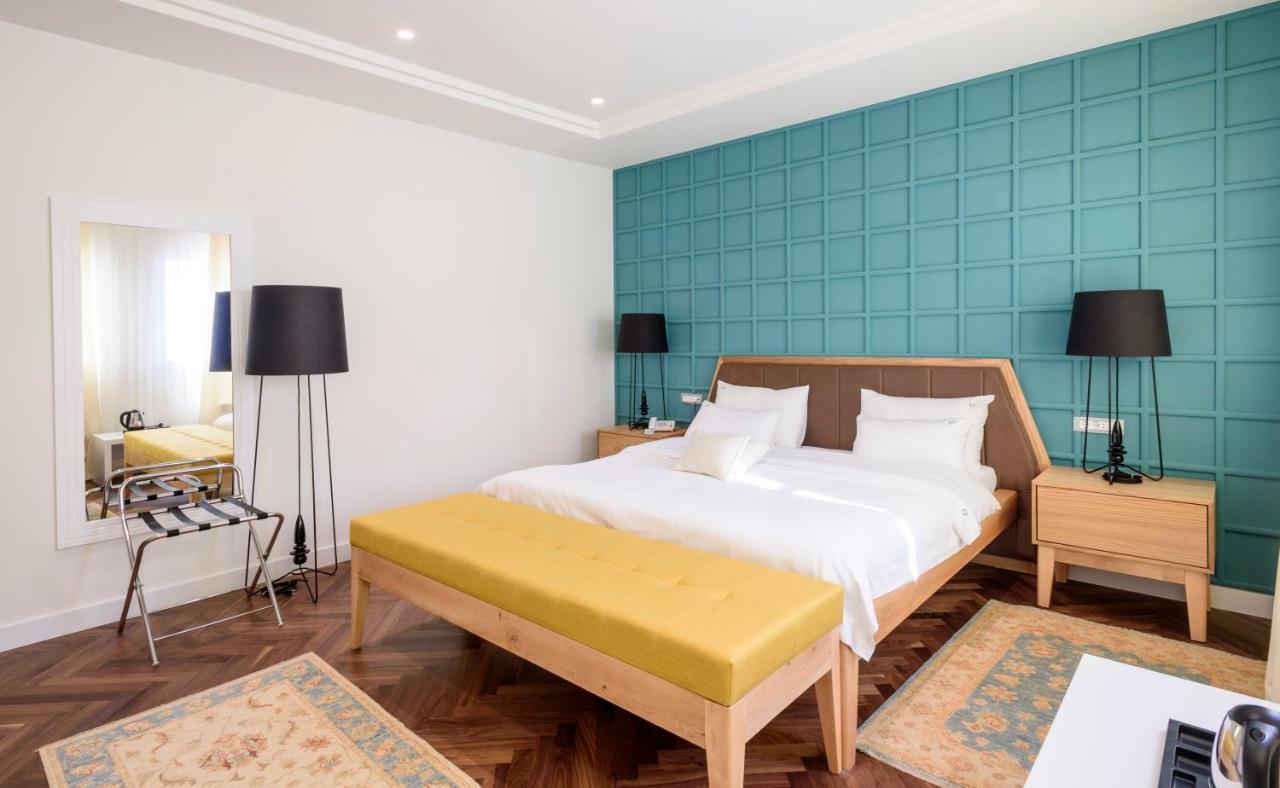 Hotel Gradska ツェティニェ エクステリア 写真