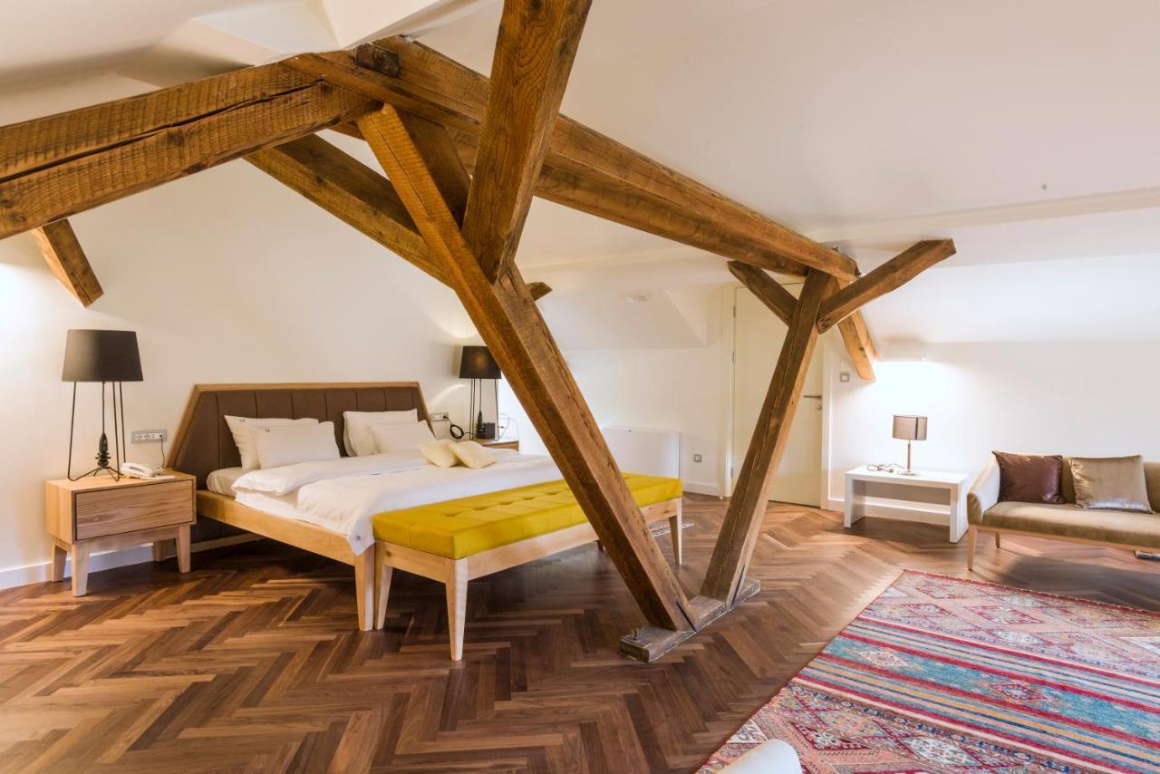 Hotel Gradska ツェティニェ エクステリア 写真
